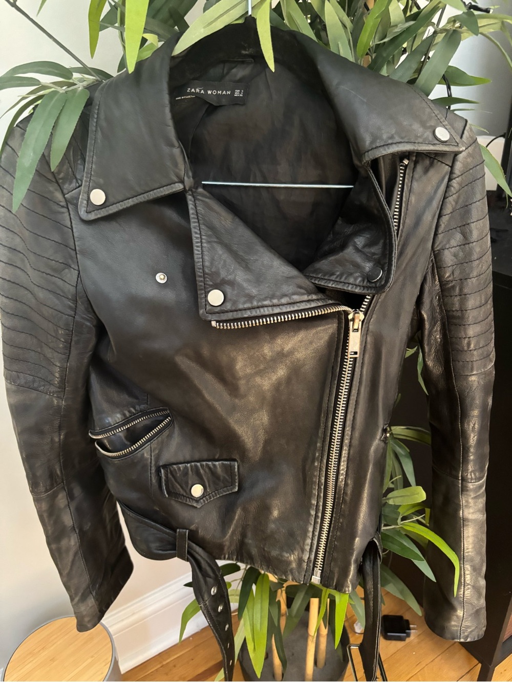 Zara Black Leather Biker Jacket with Quilted Sleeves